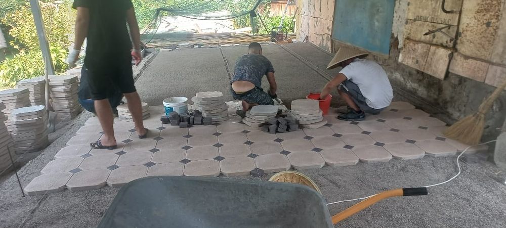 Укладка тротуарной плитки брусчатка