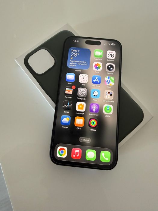 Vând iPhone 15 plus