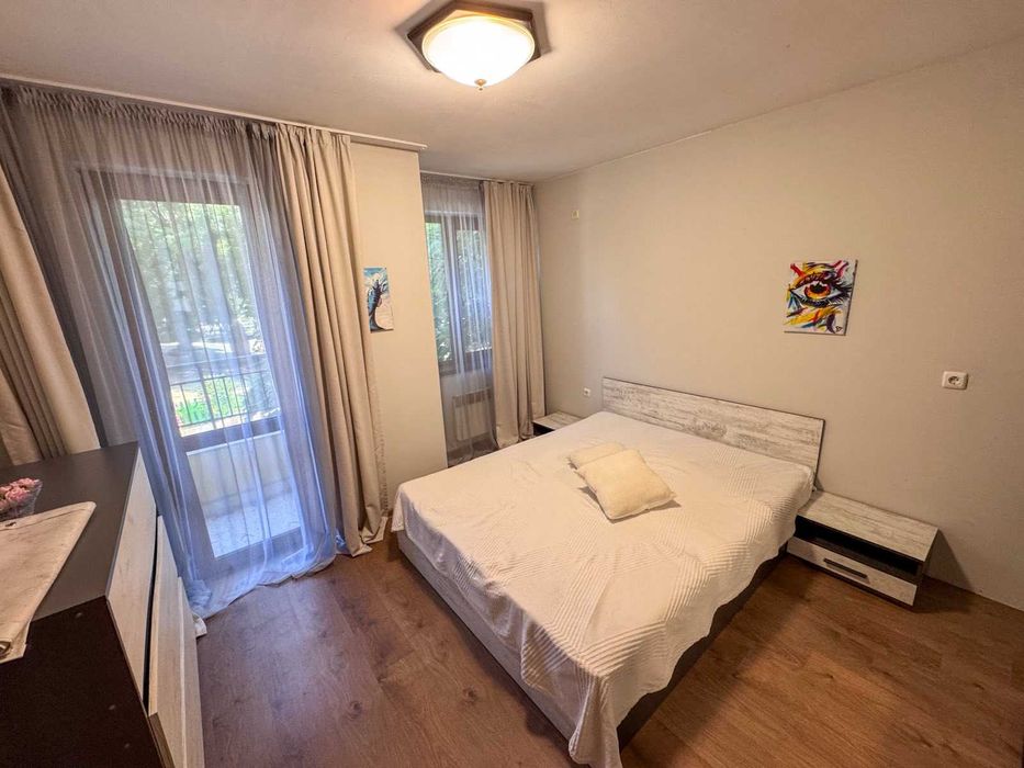 Дава се под наем Тристаен апартамент в Бургас, Възраждане - 96 кв.м за 663 € - Снимка #1