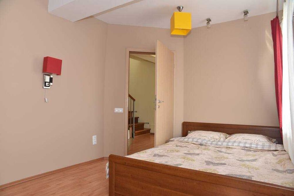 Apartament pe 2 nivele, 107 mp + 30mp terase pe strada Dunarii