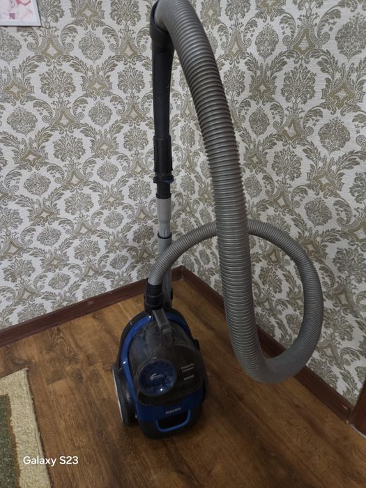 Пылесос PHILIPS FC9352