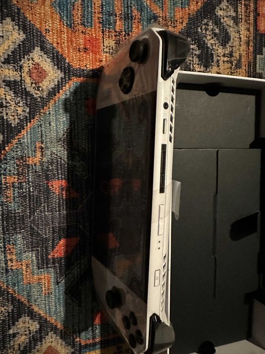 Asus ROG Ally z1 Extreme