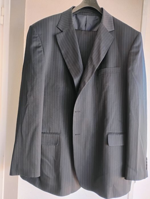 Мъжки костюм голям размер