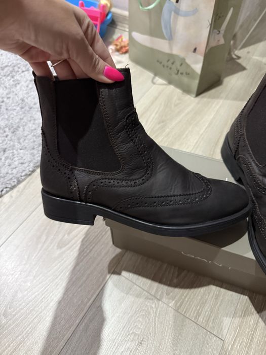 Боти естествена кожа