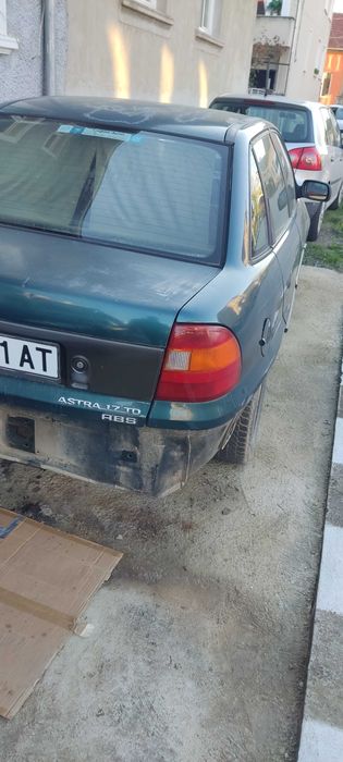 Опел  Астра на части