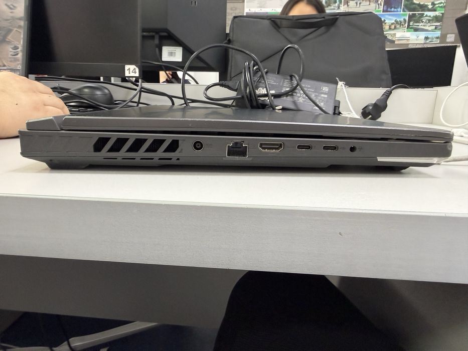 Продам Asus Rog strix g614jv-N4071