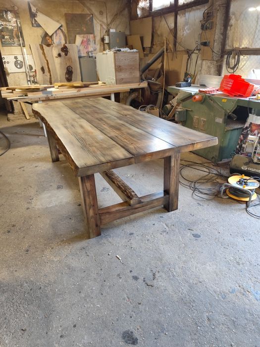 Трапезна маса от дъб,състарена