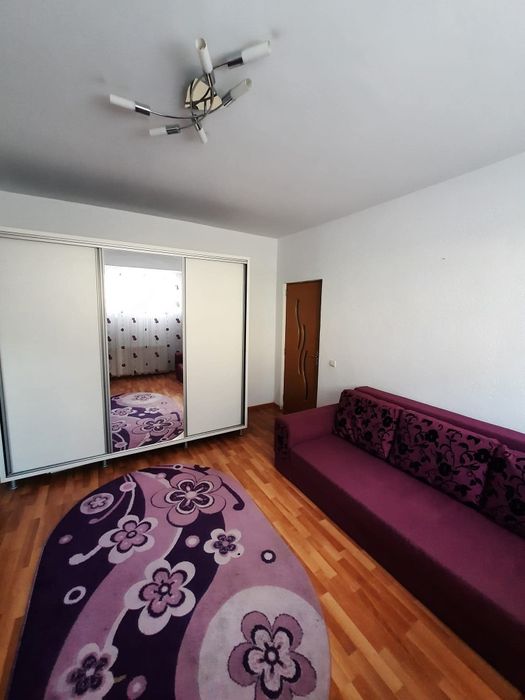 Închiriez garsonieră