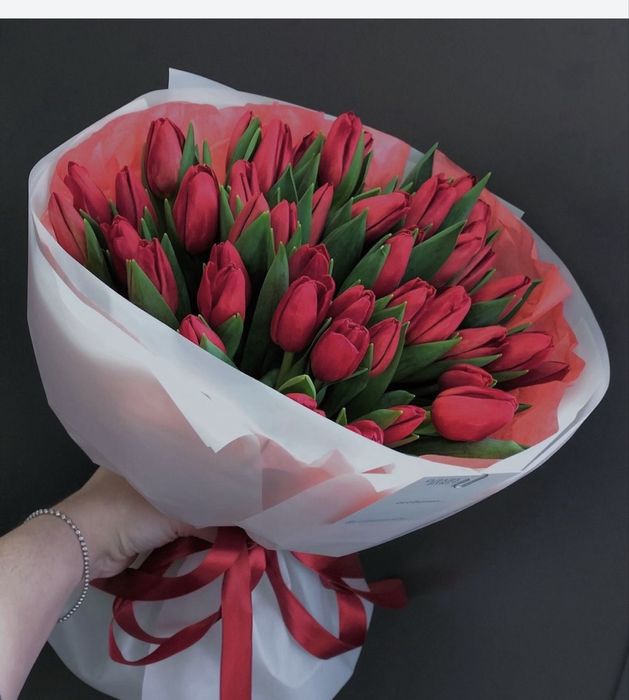 Букет тюльпаны к 8 Марта