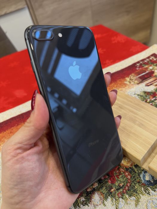 Iphone 8 plus 64 GB