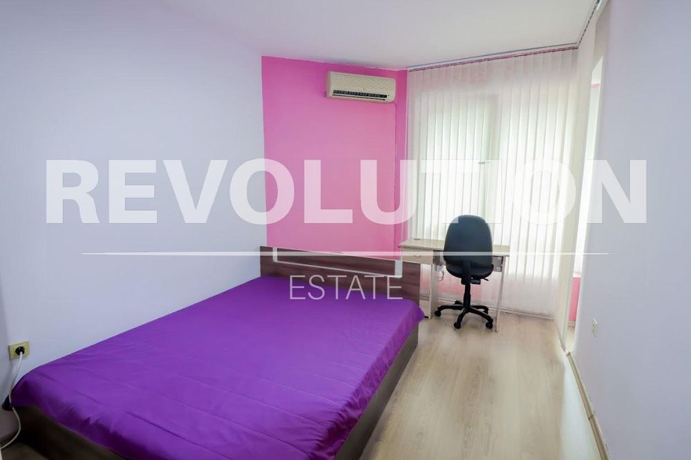 Дава се под наем Тристаен апартамент в Варна, Левски - 105 кв.м за 648.21 € - Снимка #4