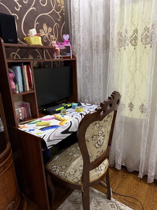 Продается компьютерный стол