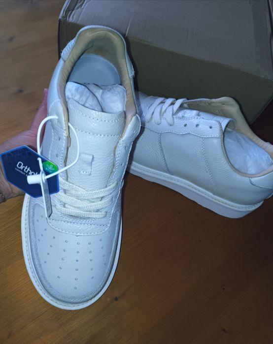 Мужская обувь в упаковке