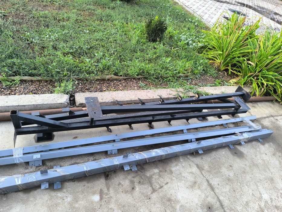 Продам железные стойки