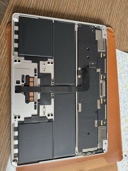 Macbook Air M2 резервни части