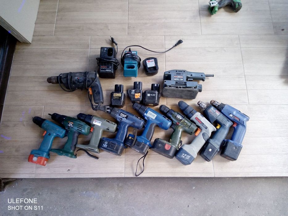 Винтоверт,батерия,зарядно