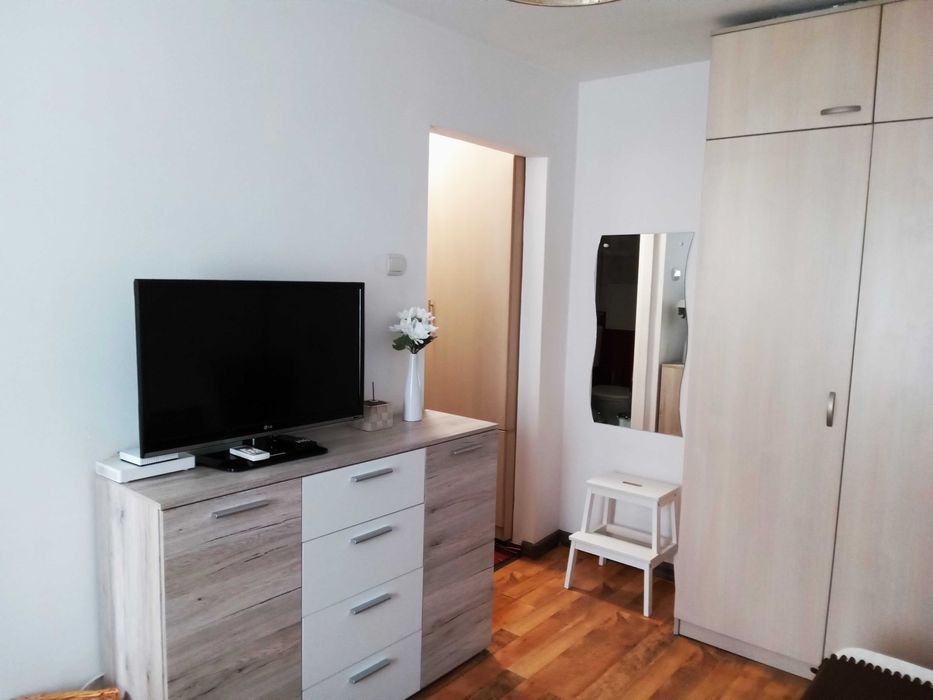 Proprietar inchiriez garsoniera cf.2 -  Zona B-dul Unirii- Zepter