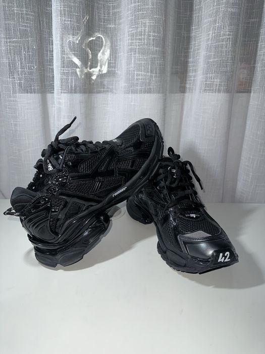 Balenciaga Runner