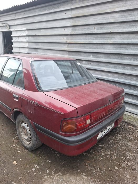 Продам мазду 323