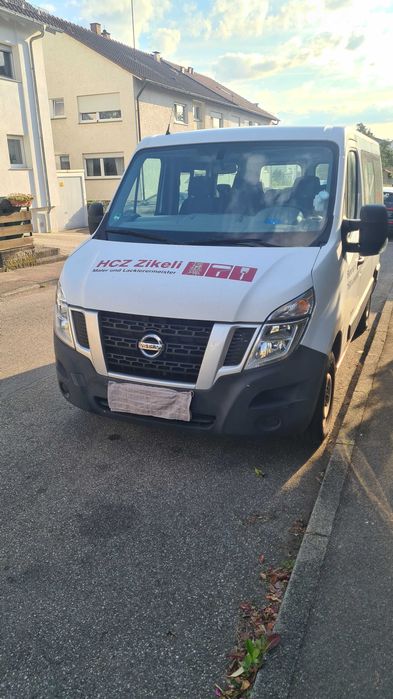 NISSAN Nv300