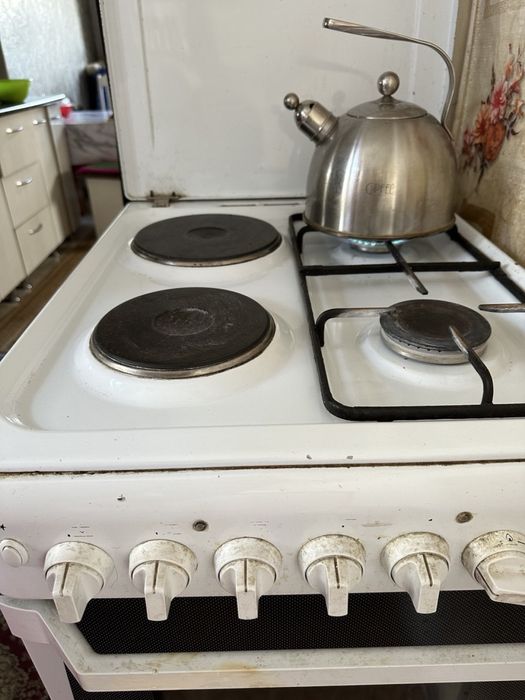 Газ плита .                        Р.