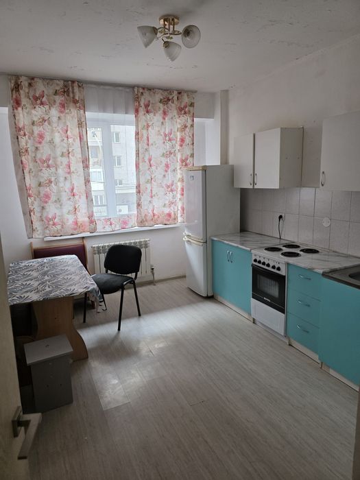 Сдаю  3-х комнатную квартиру