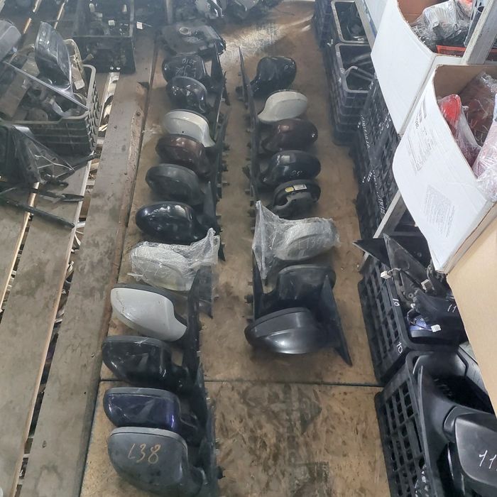 Зеркала на Subaru.