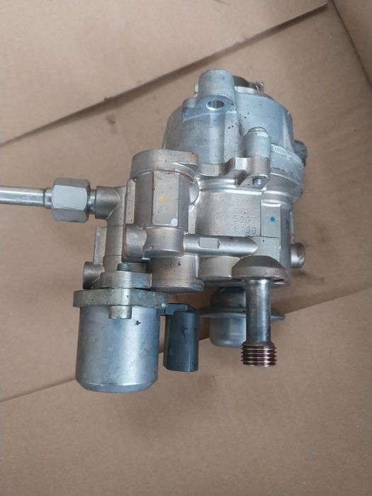 Бензинова Помпа високо налягане БМВ/BMW N53 N54 Бензин Е90-Е93 E60-E61