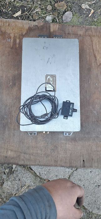 продам усилок...