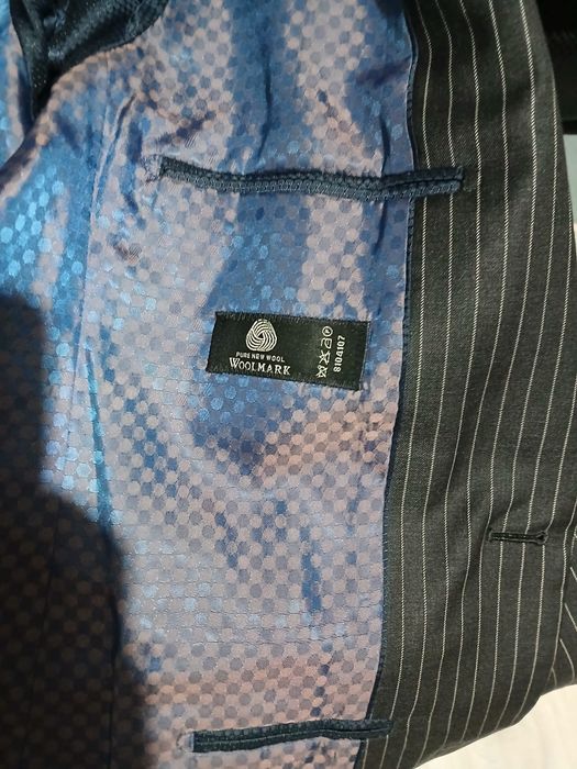 Vand costum bărbați folosit o singura data, 150 lei