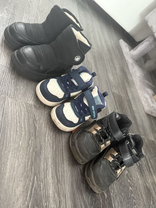 Продам деткую  обувь