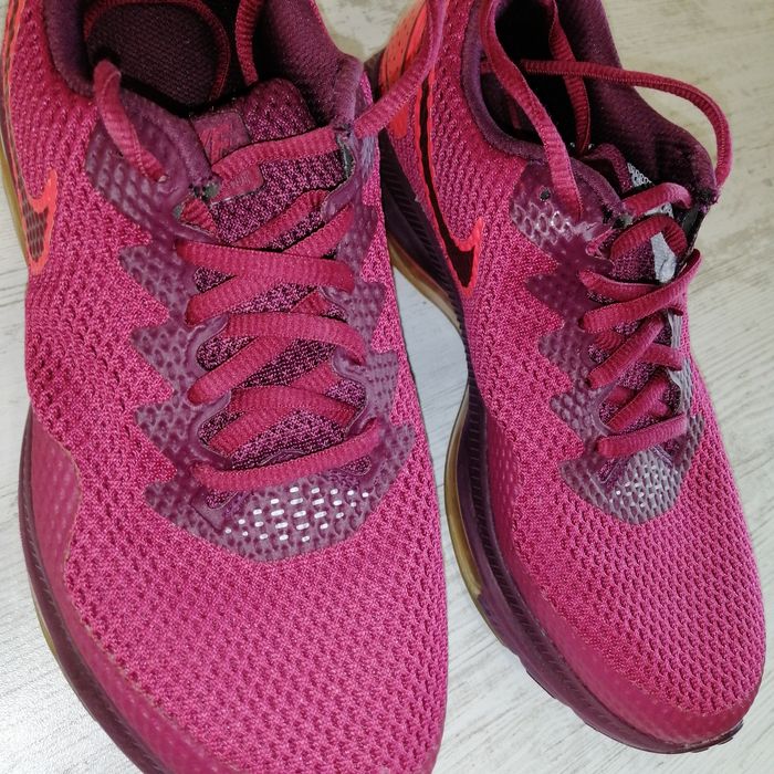 Nike дамски маратонки за фитнес и бягане