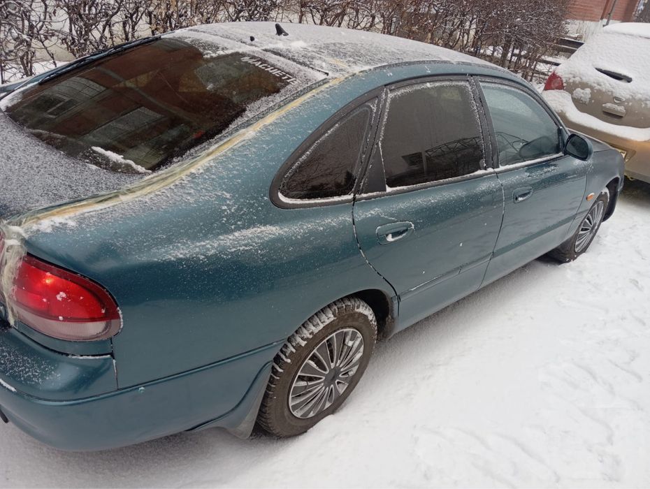 Продам машину мазду 626