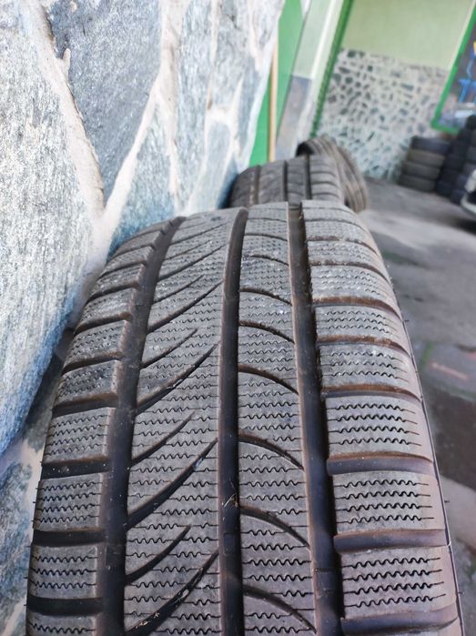 Продавам перфектни зимни гуми 225/45/17