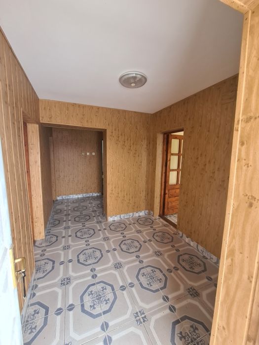 Vând Casa în Pecineaga P+M curte 2300mp