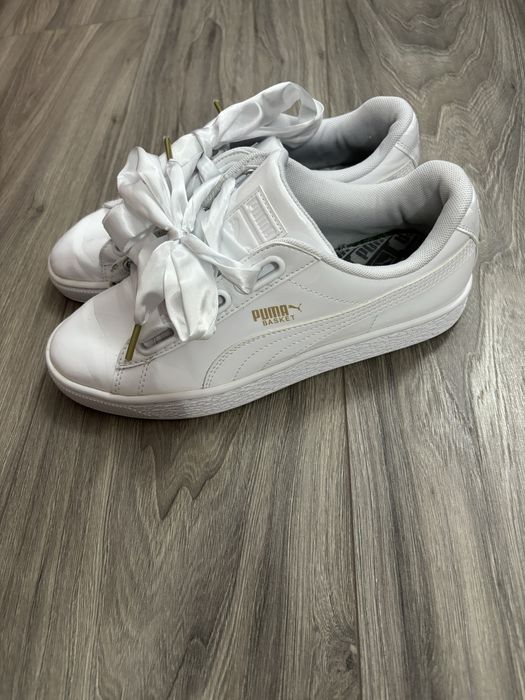 Adidasi Puma numarul 38