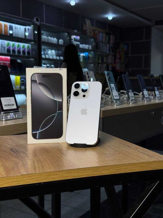 Телефон iPhone 16 Pro 512 ГБ / Айфон 16 про 512 ГБ