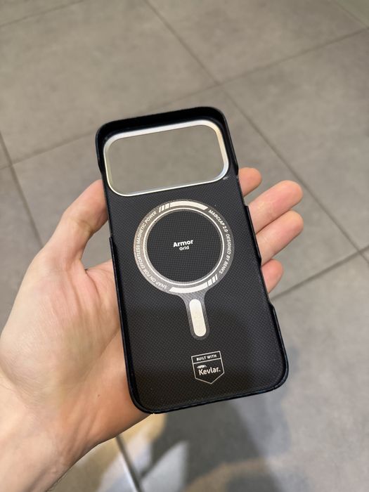 Husa iphone 17 pro max Kevlar Benks pitaka kevlar
