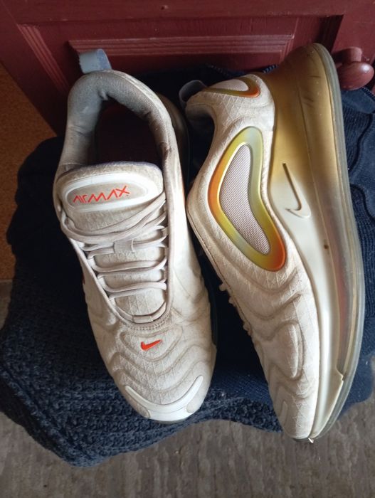 Три чифта маратонки NIKE Air max 720, 720-818