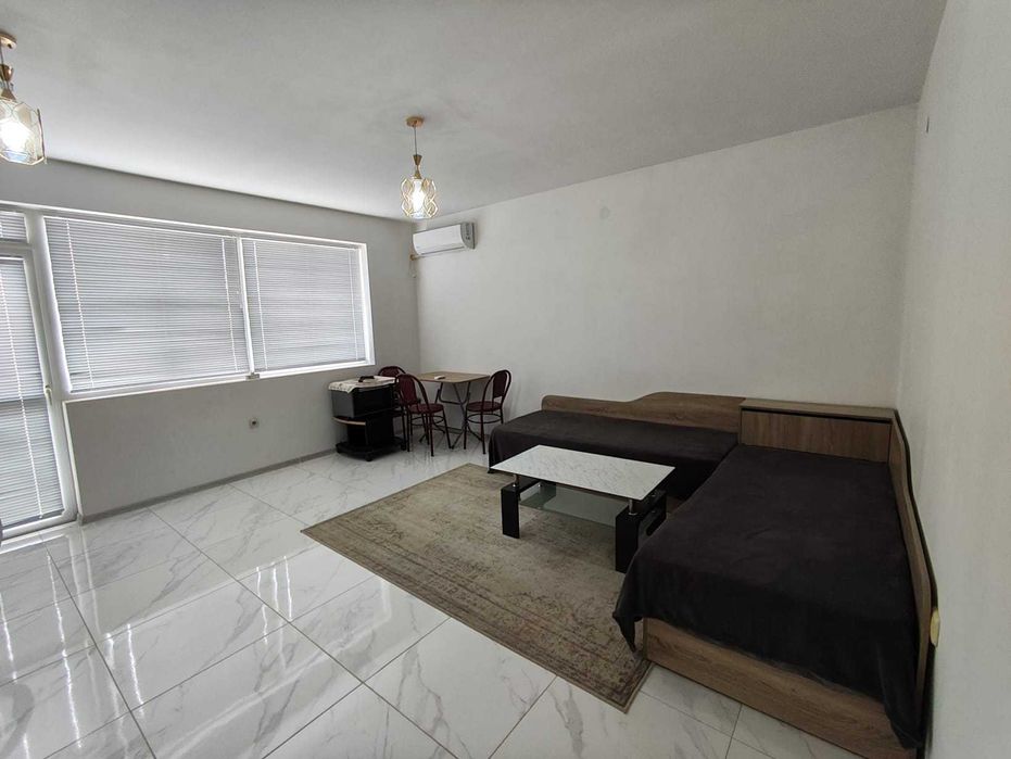 Дава се под наем Двустаен апартамент в Търговище, Център - 62 кв.м за 259.08 € - Снимка #1