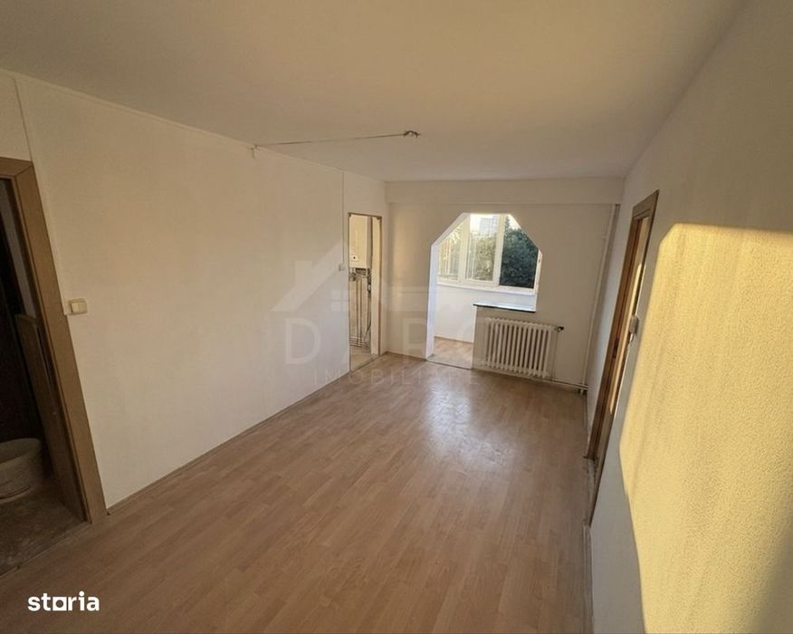 Apartament 3 Camere - Cartier Dâmbu Pietros - pret negociabil — fotografia 3