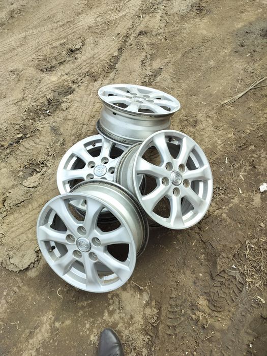 Продам диски на 15