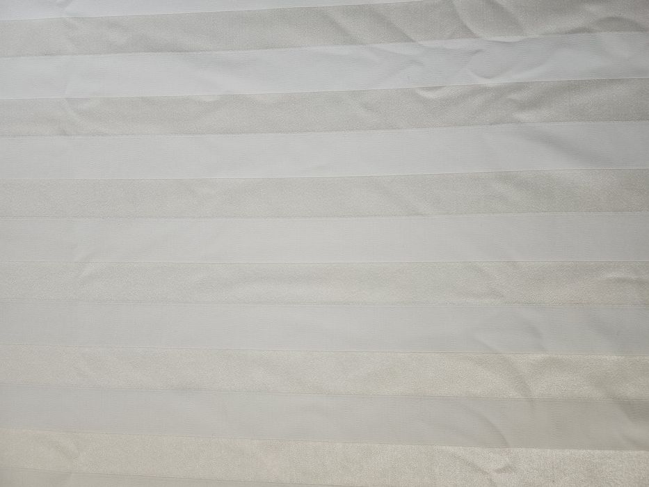 Продам шторы  2 партьеры 2.65×2.65