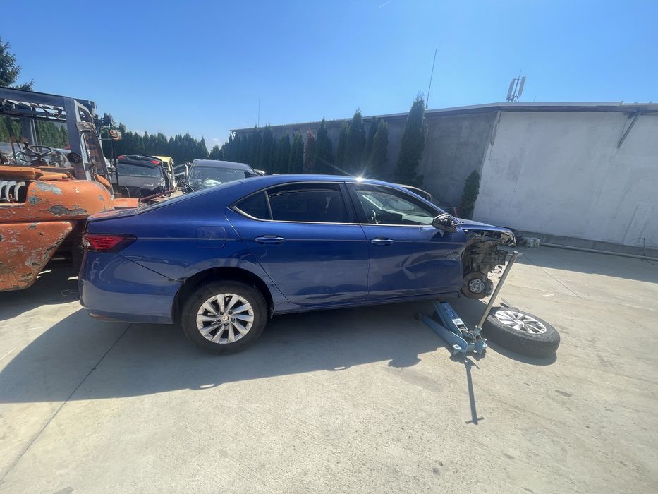 Skoda Superb на части 2023 година