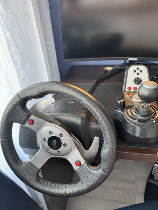 руль игровой с коробкой передач logitech g 25