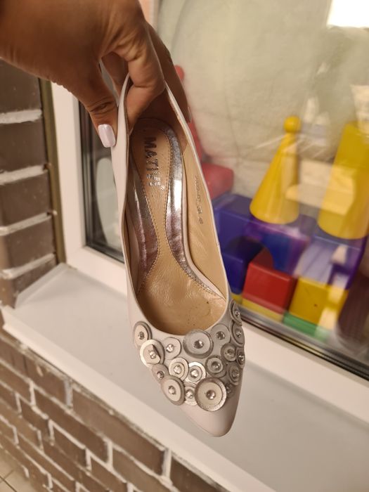 Продам кожаные туфли