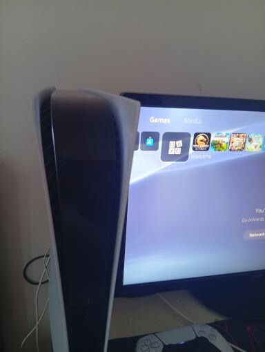 Ps5 digital edition 1tb + maneta si cabluri