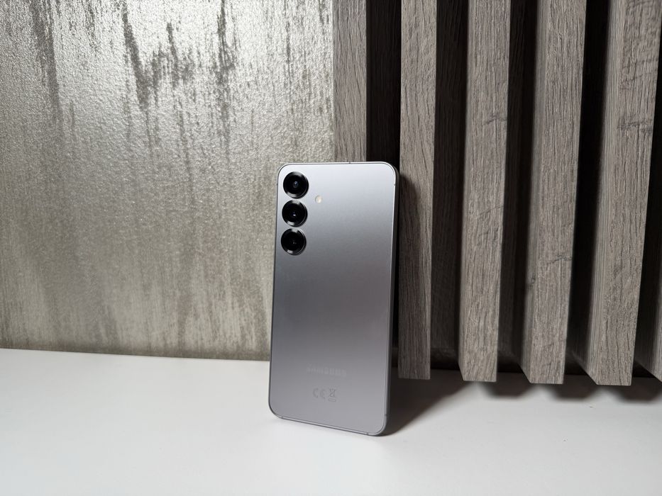 Samsung S25 256GB Garantie 2 ani Universul Telefoanelor