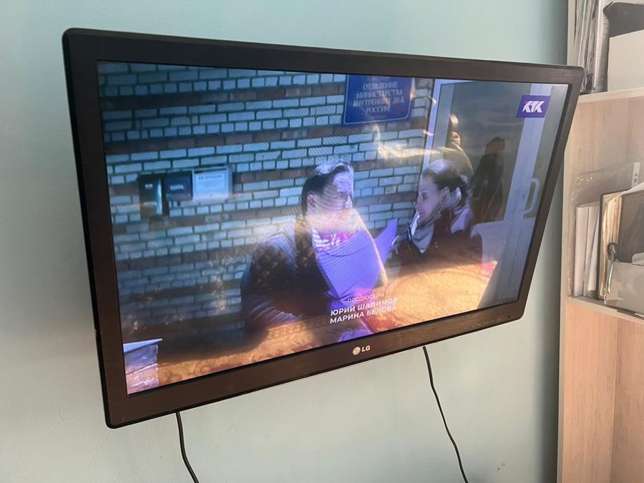 Телевизор LG 80 см