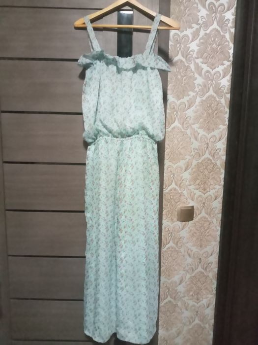 Женская одежда комбензон 48р